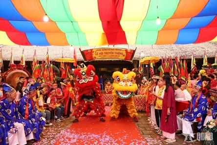 Bat Trang festival preserves heritage, promotes traditional cultural values
